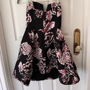 Floral Strapless dress
